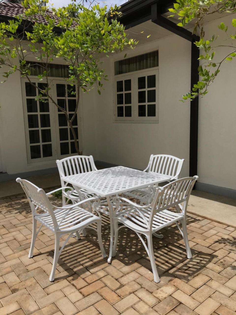Hotel Royal White Tourist Rest Anuradhapura Zewnętrze zdjęcie